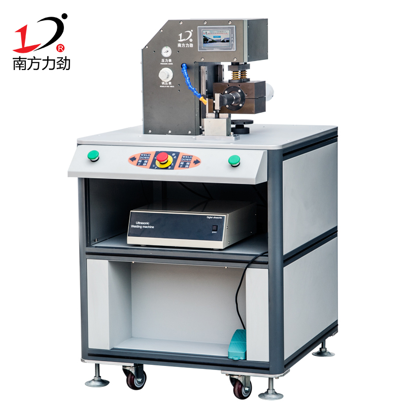 動力電池極耳超聲波焊接機(jī)